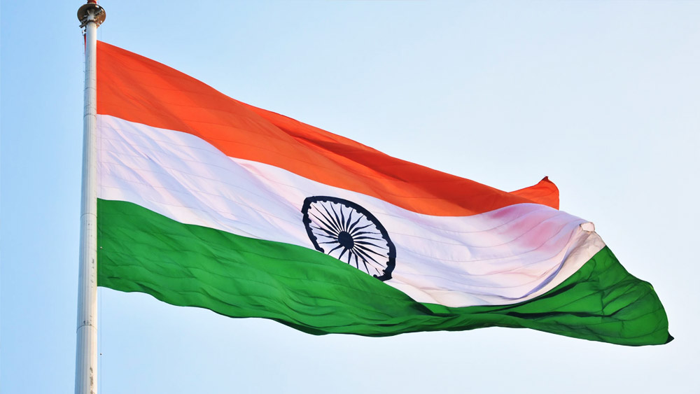 বিজয়কুমারের দাবি, এর মাধ্যমে মানুষের মনে দেশভক্তি বাড়ে।