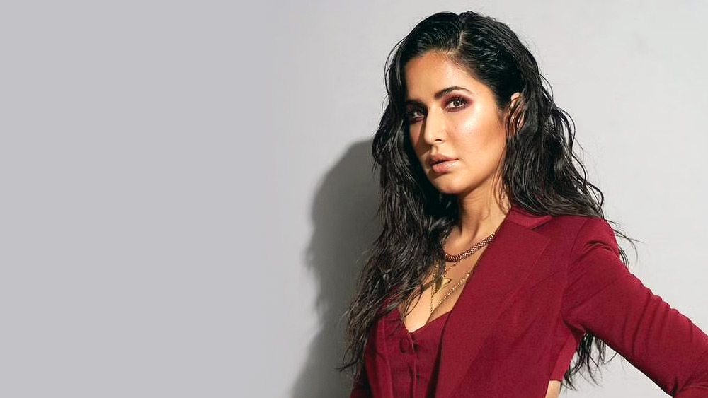 সংবাদ সংস্থা সূত্রের খবর, ছবি প্রতি ১০ কোটি টাকা পারিশ্রমিক পান ক্যাটরিনা।