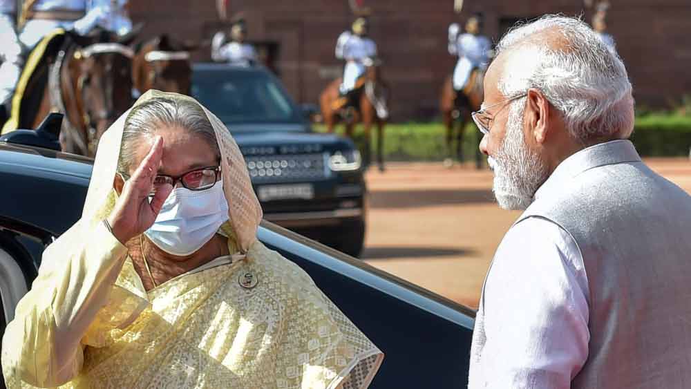 বাংলাদেশের বিচার ব্যবস্থার ক্ষেত্রেও ভারতের সাহায্যের প্রতিশ্রুতি পেয়েছেন হাসিনা।