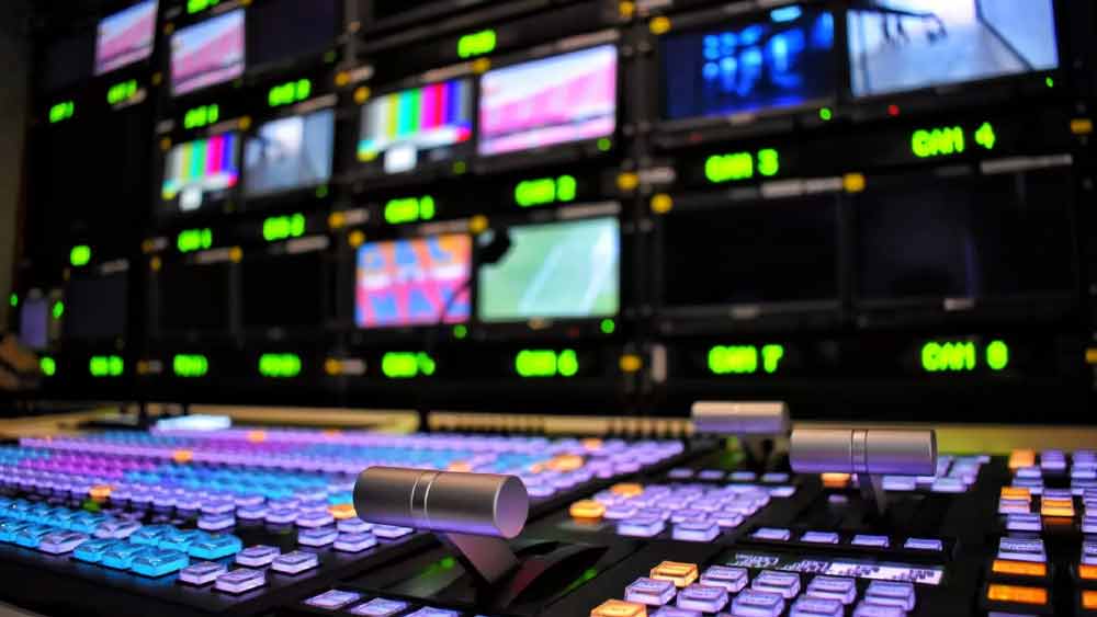 টিভি সম্প্রচারের ক্ষেত্রেও ‘সমঝোতা স্মারক’ সই করেছেন মোদী-হাসিনা। প্রসার ভারতী এবং বাংলাদেশ টেলিভিশন এ ব্যাপারে পরস্পরের সঙ্গে সহযোগিতা করে চলবে।