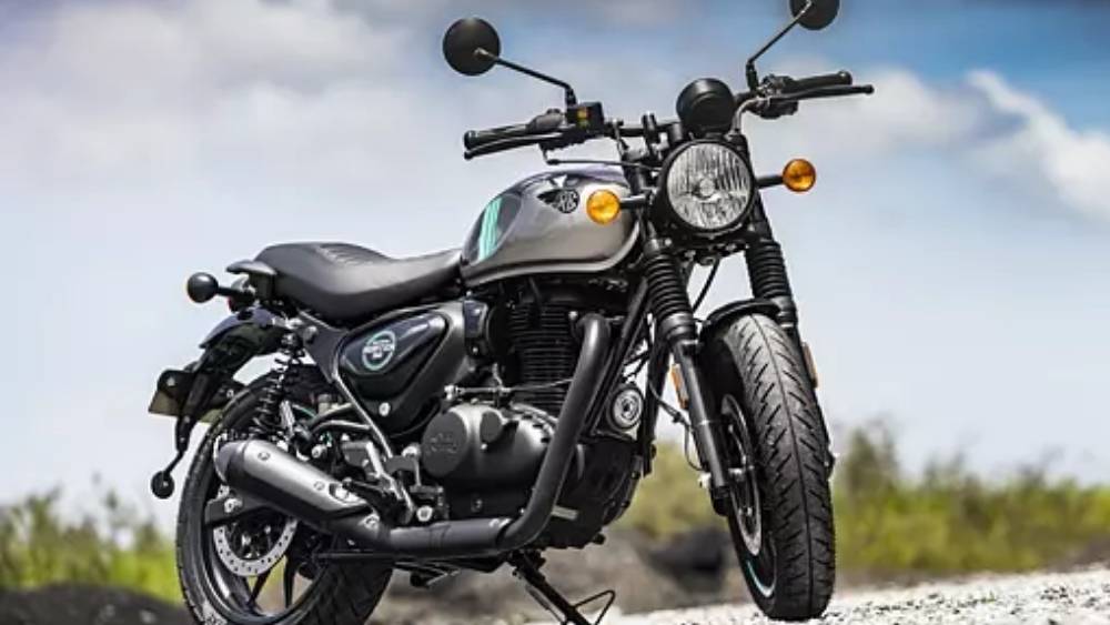 এ বারেও তার অন্যথা হয়নি। বহু প্রতীক্ষিত রয়্যাল এনফিল্ড হান্টার ৩৫০ চলে এল এ দেশের বাজারে।