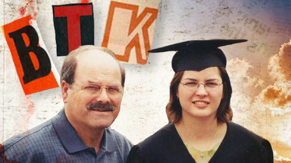 প্রথম দু’টি খুনের ঘটনাস্থলেই মৃতদের শরীরের পাশে একটি হাতে আঁকা ছবি খুঁজে পায় পুলিশ। প্রাথমিক ভাবে এই আঁকিবুঁকি দেখে মহিলার ছবি মনে হলেও পুলিশ ছবি ঘুরিয়ে দেখতে পায় এতে ‘বিটিকে’ লেখা রয়েছে।