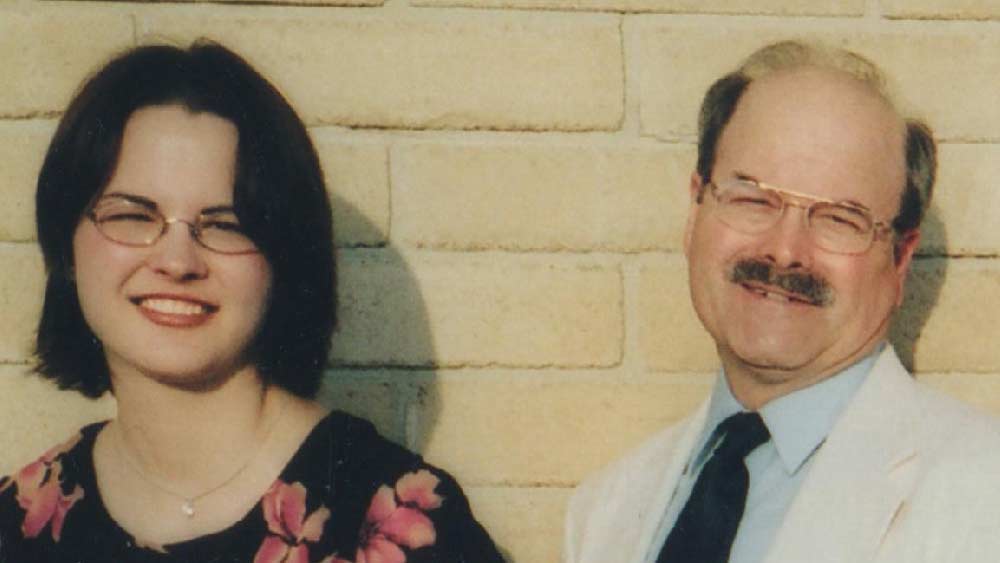 আদালতে ডেনিস জানায়, অল্প বয়সে তার মধ্যে পশুদের হত্যা করার প্রবণতা তৈরি হয়েছিল। ছো়টবেলায় সহিংস যৌন কল্পনাও দানা বাঁধতে থাকে তার মাথায়। আর এ থেকেই একের পর এক খুনের নেশা পেয়ে বসে। বিচারে ডেনিসের যাবজ্জীবন কারাদণ্ডের সাজা হয়।