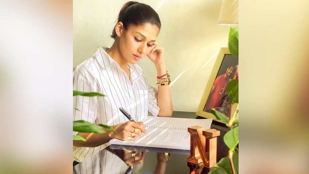 একটি প্রসাধনী সংস্থাও খুলেছেন নয়নতারা। যৌথভাবে এই ব্যবসা করেন তিনি। অনলাইনে এখান থেকে বিভিন্ন ধরনের লিপ বাম পাওয়া যায়।