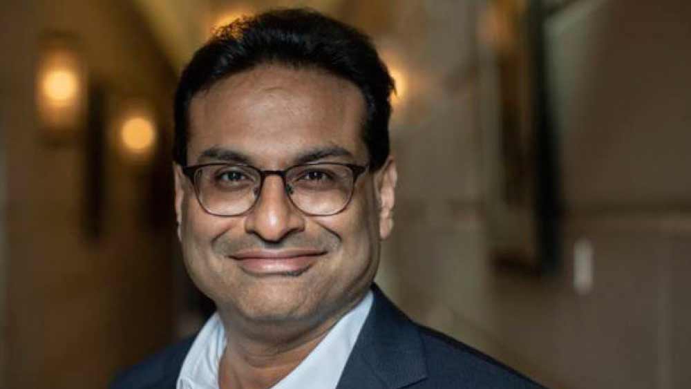 এর আগে রেকইট বেঙ্কিসার কোম্পানিতে সিইও হিসাবে ছিলেন নরসিমহান। বিশ্ব জুড়ে স্বাস্থ্যবিধি এবং পুষ্টি বিষয়ক পণ্য সরবরাহ করে তারা। সেখানে গত বছর নরসিমহানের পারিশ্রমিক ছিল ছয় মিলিয়ন ইউরো। ভারতীয় মুদ্রায় ৪৭ কোটি ৪৮ লক্ষ ৮২ হাজার টাকা (এক বছরে)।