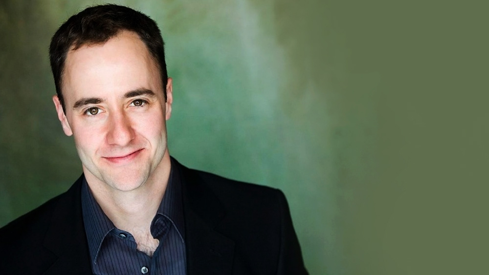 পরবর্তী কালে, ইউসিএলএ স্কুল অব ল থেকে ডিগ্রি লাভ করে এক নামকরা সংস্থার আইন ও বাণিজ্য বিভাগের দফতরে চাকরির সুযোগ পান।