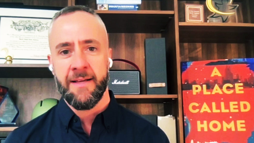 আগামী ১৩ সেপ্টেম্বর তাঁর  লেখা ‘অ্যা প্লেস কলড হোম’ নামের এক স্মৃতিকথা গ্রন্থাকারে প্রকাশিত হবে বলে জানিয়েছেন ডেভিড অ্যামব্রোজ। 