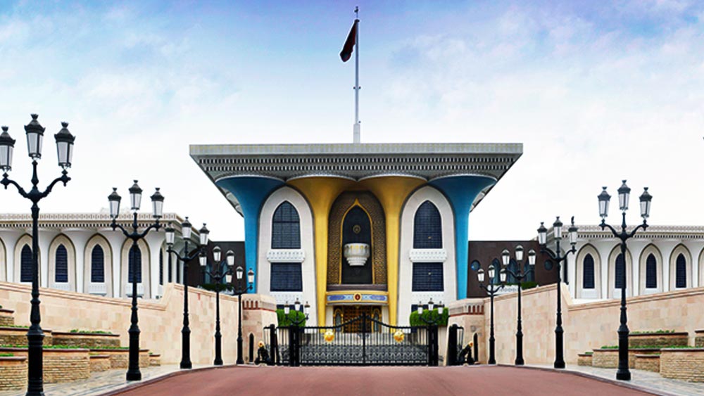 ১৯৭০ সালে সাপুরজি পালোনজি গোষ্ঠীর হাত ধরেই প্রথম কোনও ভারতীয় সংস্থা মধ্য এশিয়ায় নির্মাণশিল্পের সঙ্গে যুক্ত হয়। বর্তমানে এই প্রাসাদটি সে দেশের অন্যতম দ্রষ্টব্য স্থান।