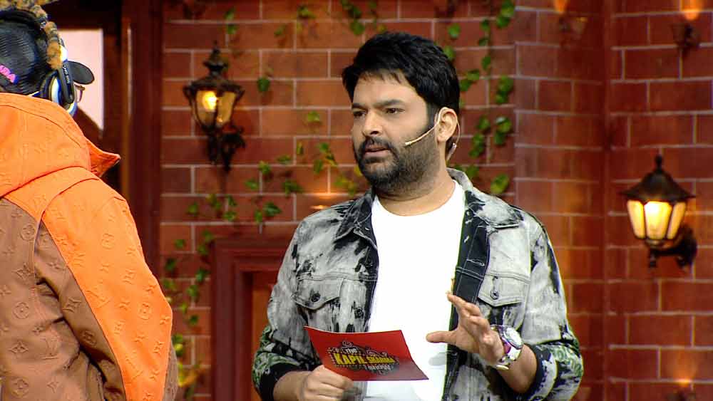 কিন্তু বিতর্ক যেন ইদানীং ‘দ্য কপিল শর্মা’ শোয়ের নিত্যসঙ্গী হয়ে দাঁড়াচ্ছে! নতুন সিজন শুরুর আগেই বিপাকে পড়েছেন নির্মাতারা। 