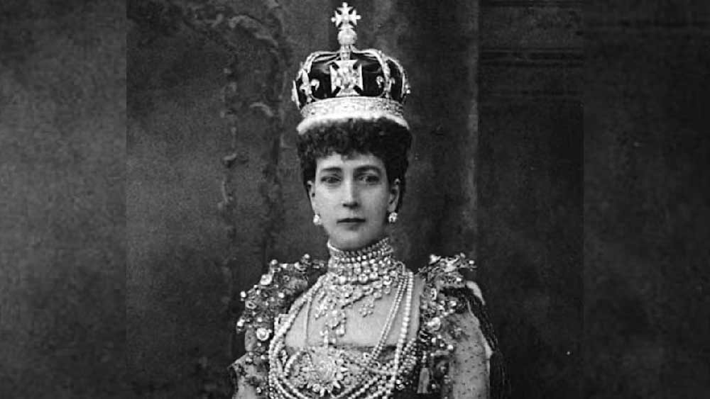 রঞ্জিত সিংহের পর এই হিরের মালিকানা লাভ করেন নাবালক মহারাজা দলীপ সিংহ। ইস্ট ইন্ডিয়া কোম্পানি পঞ্জাবে তাদের ঘাঁটি গড়লে শুরু হয় কোহিনুরের পরবর্তী অধ্যায়।