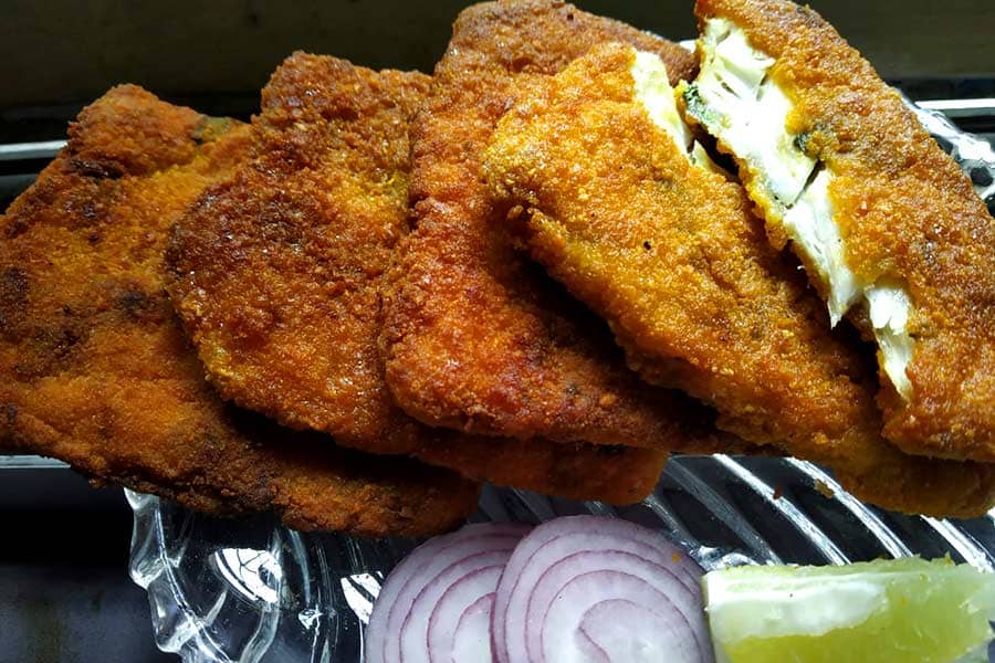Best Fish Fry of Kolkata Durga Puja 2022 Best fish fry stalls in