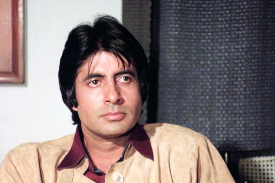 অমিতাভের সঙ্গে জাভেদ কাজ করতে না চাইলে সেলিম তাঁর প্রস্তাবে রাজি হননি।