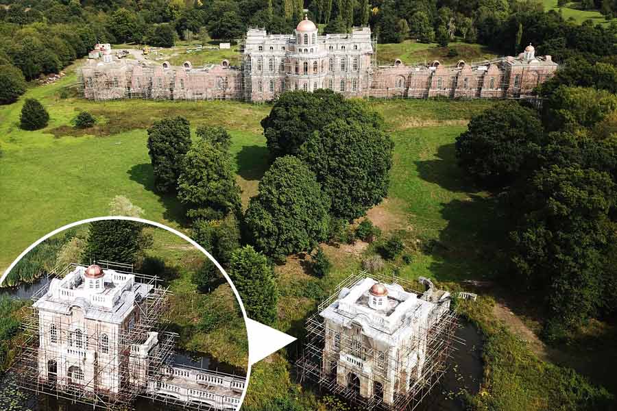 এই প্রাসাদটি মূল শহর থেকে বেশ কিছুটা দূরে।আকফিল্ডের এ২২ সাউথে হ্যামিলটন প্রাসাদটি রয়েছে।