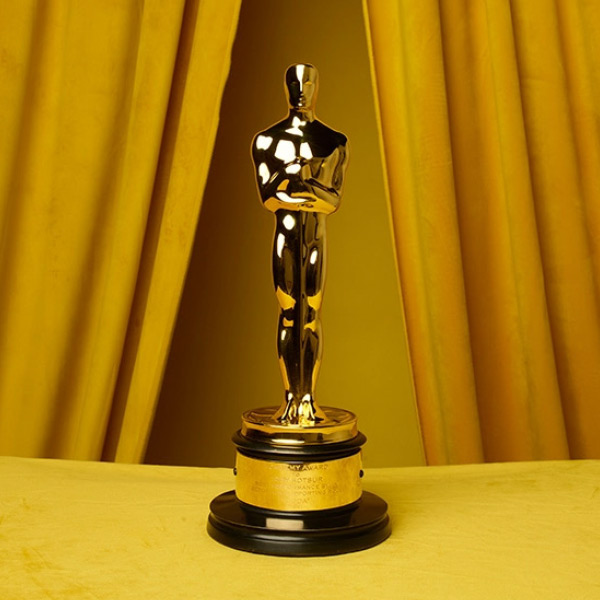 ২০১৪ সালের জুলাইয়ে ডাবল নেগেটিভের সঙ্গে জোট বাঁধে প্রাইম ফোকাস ওয়ার্ল্ড। লন্ডনের ভিএফএক্স স্টুডিয়ো ডাবল নেগেটিভ ক্রিস্টোফার নোলানের ‘ইনসেপশন’-এর ভিএফএক্সের কাজ করেছিল। এর জন্য অস্কারও পায় এই স্টুডিয়েো। 