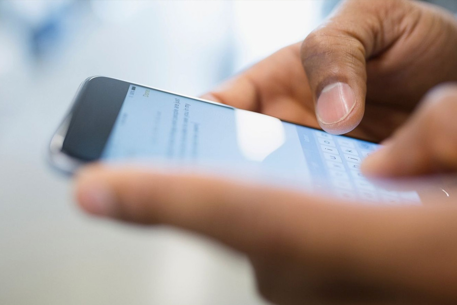 ধর্মশালার পুলিশ সুপার সঞ্জীব গাঁধী জানান, মোবাইল ফোনের তথ্য দেখে তিন অভিযুক্তকে গ্রেফতার করা হয়েছে।