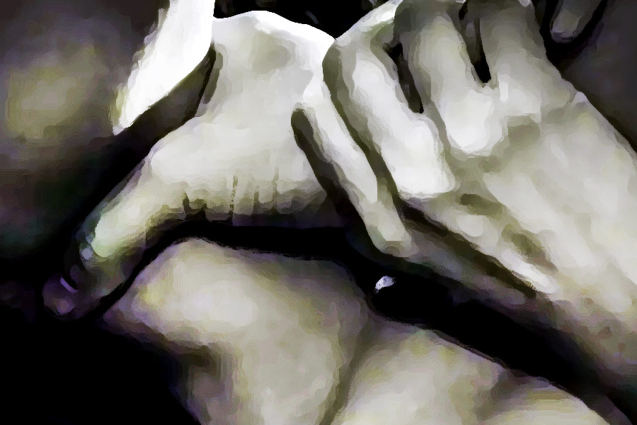 পুলিশের দাবি, এর পর সুরিন্দরের ঘরে ঢুকে তাঁকে শ্বাসরোধ করে খুন করেন জগদীশ এবং ভূপিন্দর। এর পরই তাঁরা ওই হোটেল ছেড়ে পালিয়ে যান।