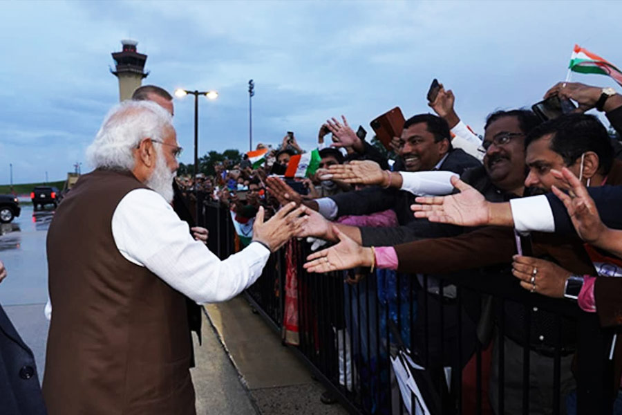 জনসমক্ষে কোনও অনুষ্ঠানে প্রধানমন্ত্রী গেলে, তাঁকে ঘিরে থাকেন  এসপিজি কমান্ডোরা। প্রধানমন্ত্রীর নিরাপত্তার জন্য কমান্ডো  নিয়োগের ক্ষেত্রেও বাড়তি সতর্কতা নেওয়া হয়। প্রধানমন্ত্রীর  নিরাপত্তায় নিয়োগ করার আগে যে কোনও কমান্ডোকে ভাল করে  যাচাই করে নেওয়া হয়। তার পরই তাঁদের নিয়োগ করা হয়। 