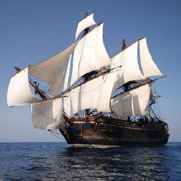 এই জাহাজের নাম দেওয়া হয় ‘সোহার’। টিম এই জাহাজ নিয়ে ওমান থেকে ৯,৬০০ কিমি যাত্রা করে চিন পৌঁছন। ‘সোহার’ তৈরি করতে কোনও রকম ধাতুর ব্যবহার করেননি মানিকফন। বর্তমানে জাহাজটি ওমানের ন্যাশনাল মিউজিয়াম অব ম্যারিটাইম হিস্ট্রিতে রাখা রয়েছে।