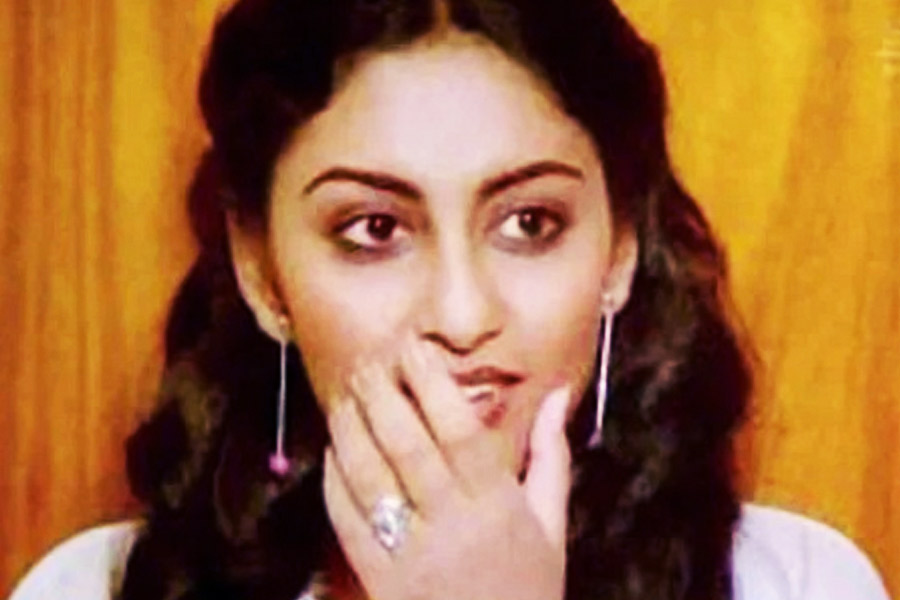 তবে এই ফিল্ম ইন্ডাস্ট্রির অন্ধকার দিকও রয়েছে যা এই সফল অভিনেত্রীর কর্মজীবন থেকে ব্যক্তিগত জীবন সব কিছুই শেষ করে দিয়েছে। আশির দশকে দক্ষিণ ভারতে বড়পর্দার জনপ্রিয় মুখ ছিলেন নিশা।