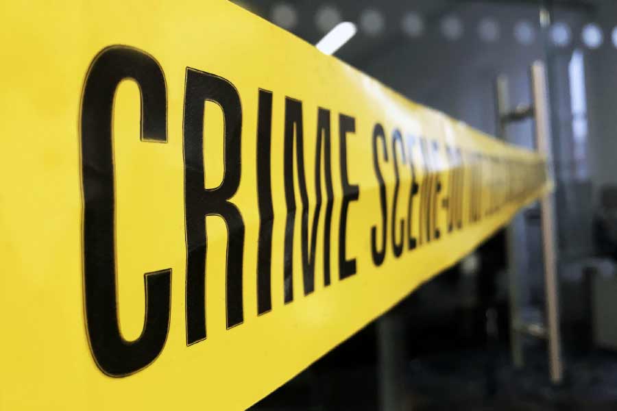 ভঁওরী মন্ত্রীদের শাগরেদের কাছ থেকে টাকা নিতে গেলে তখনই তাঁকে খুন করেন মলখন-মহীপালের লোক।