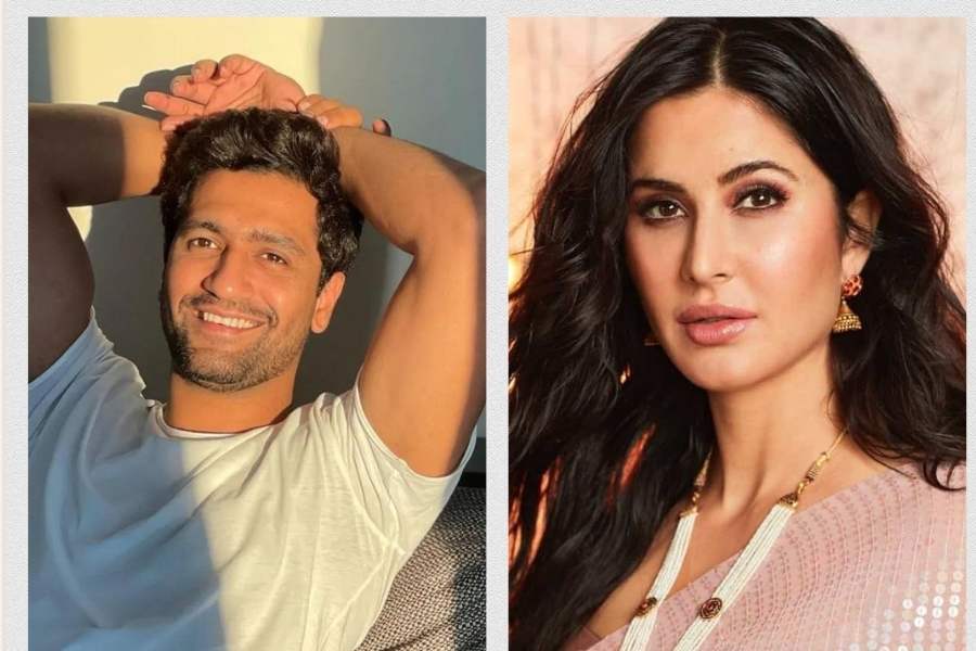 আপাতত ভি-ক্যাট দু’জনেই ব্যস্ত নিজেদের কাজে। ভিকি নিজের ছবির প্রচারে। আর ক্যাটরিনা মন দিয়েছেন নিজের ছবির শ্যুটিংয়ে।