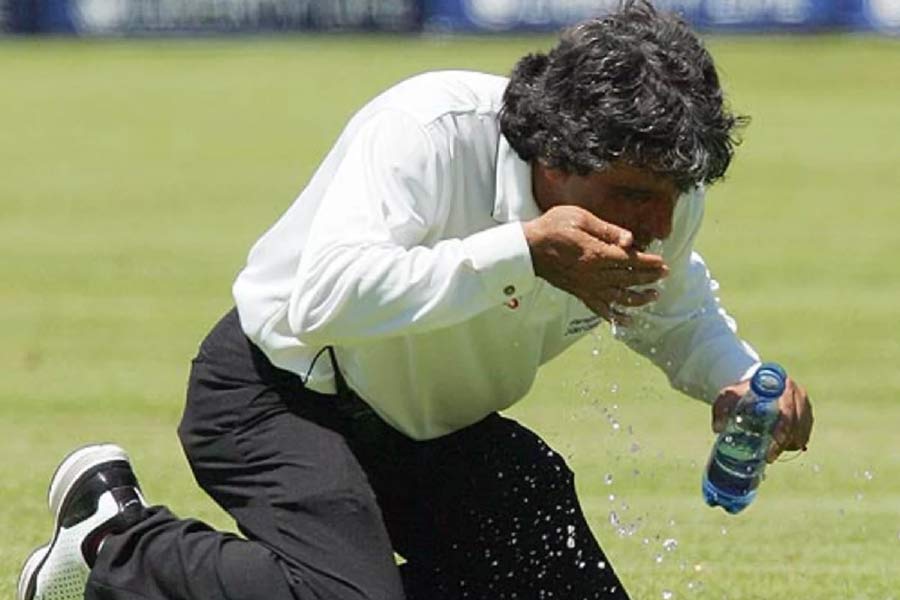 ২০১৩ সালে তাঁর জীবনে বিপর্যয় নেমে আসে। রউফের বিরুদ্ধে ম্যাচ গড়াপেটার অভিযোগ আনা হয়। অভিযোগ ছিল, জুয়াড়িদের থেকে দামি উপহার এবং টাকা নিয়েছেন তিনি। আর এর বদলে বিশেষ কিছু সিদ্ধান্ত নিয়েছিলেন নির্দিষ্ট একটি দলের পক্ষে।