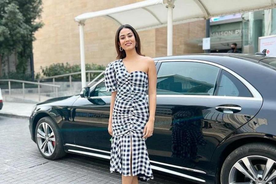 বাড়িটি প্রায় ৪২৭.৯৮ বর্গমিটার জায়গা জুড়ে তৈরি। জানা গিয়েছে, ভিতরে একটি সাজানোগোছানো বাগানও করেছেন শাহিদ।