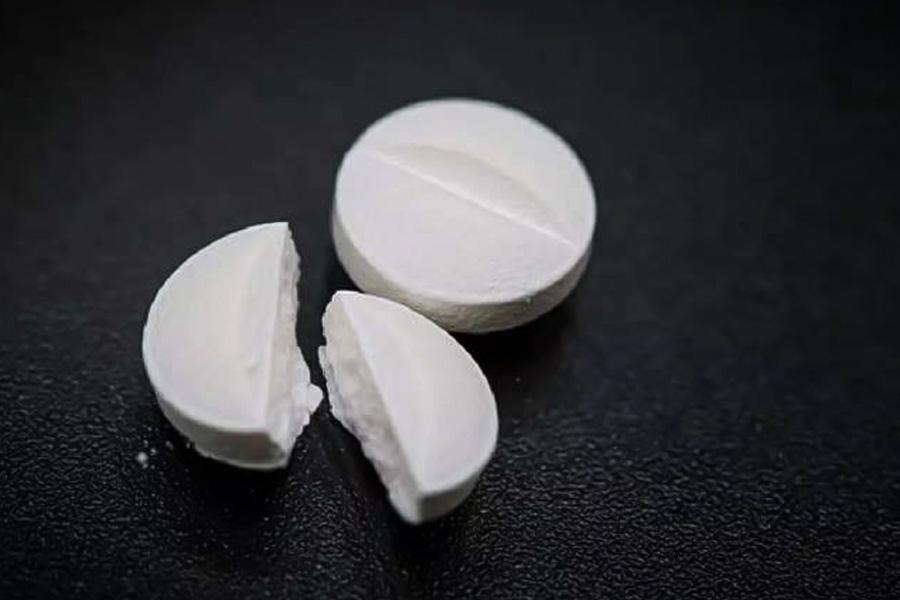 ক্যানসারের কারণ হতে পারে, র‌্যান্টিডিনের মধ্যে এমন পদার্থের সন্ধান মিলেছিল ২০১৯ সালে। সেই থেকে এই লবণ নিয়ে পরীক্ষা-নিরীক্ষা চালাচ্ছে আমেরিকার খাদ্য এবং ওষুধ নিয়ামক সংস্থা (এফডিএ)।