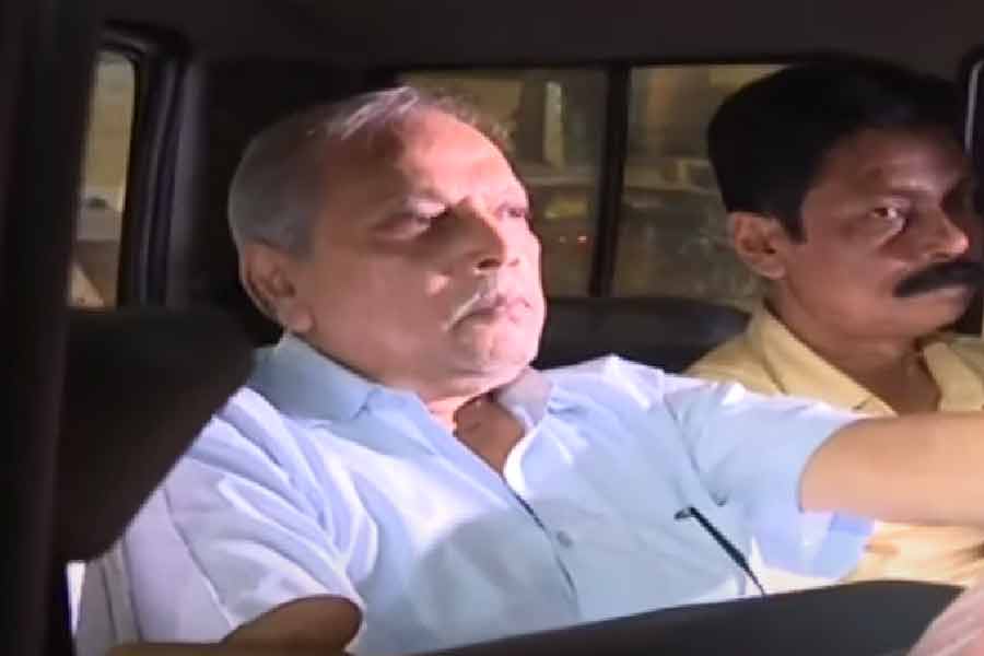 এ বার এসএসসি মামলায় সিবিআই গ্রেফতার করল মধ্যশিক্ষা পর্ষদের প্রাক্তন সভাপতি কল্যাণময়কে