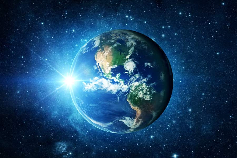 ‘জেম’-এ চার্জ দেওয়ার ক্ষেত্রে বিশেষ এক ধরনের পদ্ধতি ব্যবহার করা হয়েছে। এর মাধ্যমে বাড়ির কাজেও প্রয়োজনে বিদ্যুৎ ব্যবহার করা যাবে। গাড়িটিকে একটি বাড়তি ব্যাটারি হিসাবে দেখতে পারেন ব্যবহারকারীরা।