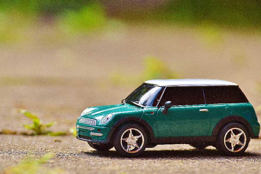 আমেরিকা যুক্তরাষ্ট্রে একটি প্রচারমূলক ট্যুরে নিয়ে যাওয়া হয়েছে ‘জেম’। আপাতত তা সেখানকার বিভিন্ন কোম্পানি ‌এবং বিশ্ববিদ্যালয়ে প্রদর্শন করা হচ্ছে বলে খবর।