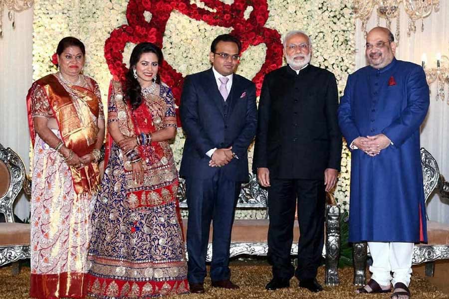 ব্যবসায়ী গুনবন্ত পটেলের মেয়ের সঙ্গে জয়ের বিয়েতে চাঁদের হাট বসেছিল। বিয়ের অনুষ্ঠানে প্রধানমন্ত্রী নরেন্দ্র মোদী থেকে শুরু করে প্রাক্তন উপপ্রধানমন্ত্রী লালকৃষ্ণ আডবাণী, কেন্দ্রীয় মন্ত্রী রাজনাথ সিংহ, পীযূষ গয়াল, নিতিন গডকরীদের দেখা গিয়েছিল। ছিলেন গৌতম আদানি-সহ সস্ত্রীক মুকেশ অম্বানীও।