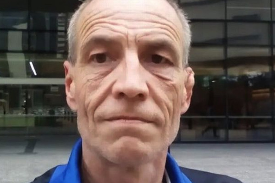 সাইমন আরও দাবি করেন, ক্যামিলা সন্তানসম্ভবা হওয়ার পর তাঁকে ব্রিটেন থেকে দূরে রাখা হয়। চার্লসকেও ন’মাসের জন্য অস্ট্রেলিয়া সফরে পাঠানো হয়েছিল।