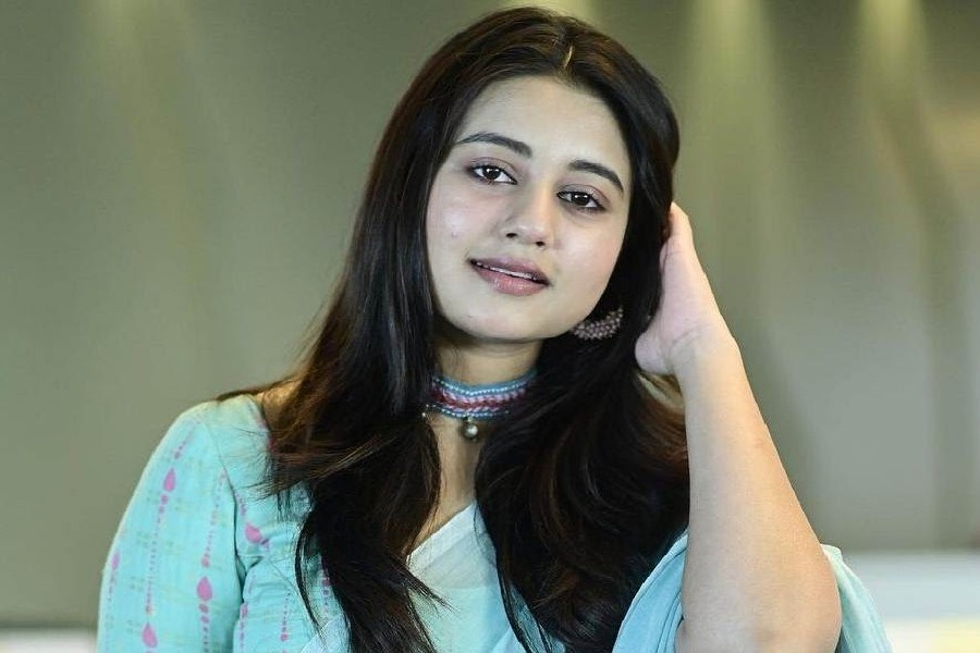 স্বস্তিকাও কি পুজোর দিনগুলিতে শাড়ি পরেই দেখা দেবেন?