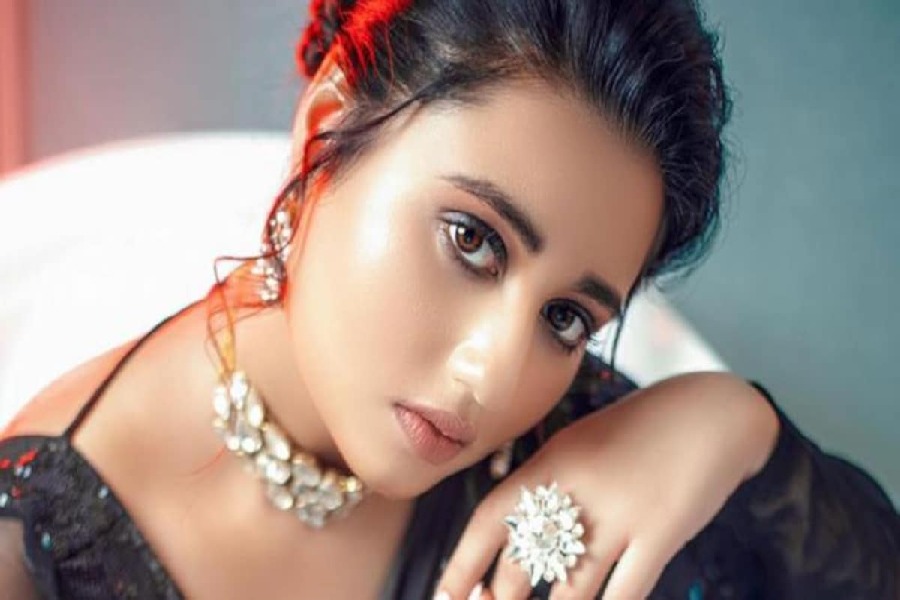  অভিনেত্রী বললেন, ‘‘বেশির ভাগ সময় আমি রুপোর গয়না পরি।’’