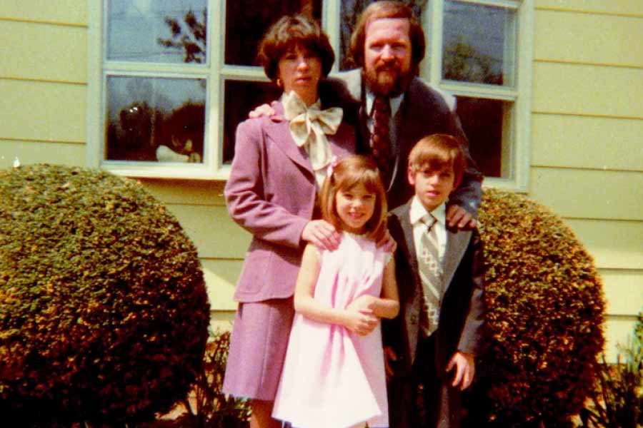 ক্রিস্টোফার ছিলেন ওয়াল্টার ম্যাকক্যান্ডলেস এবং উইলহেলমিনা মারি ম্যাকক্যান্ডলেসের বড় ছেলে। ক্যারিন নামে তাঁর এক ছোট বোনও ছিল। উইলহেলমিনা ছিলেন ওয়াল্টারের দ্বিতীয় স্ত্রী। প্রথম পক্ষের থেকে তাঁর ছয় ছেলে ছিল।