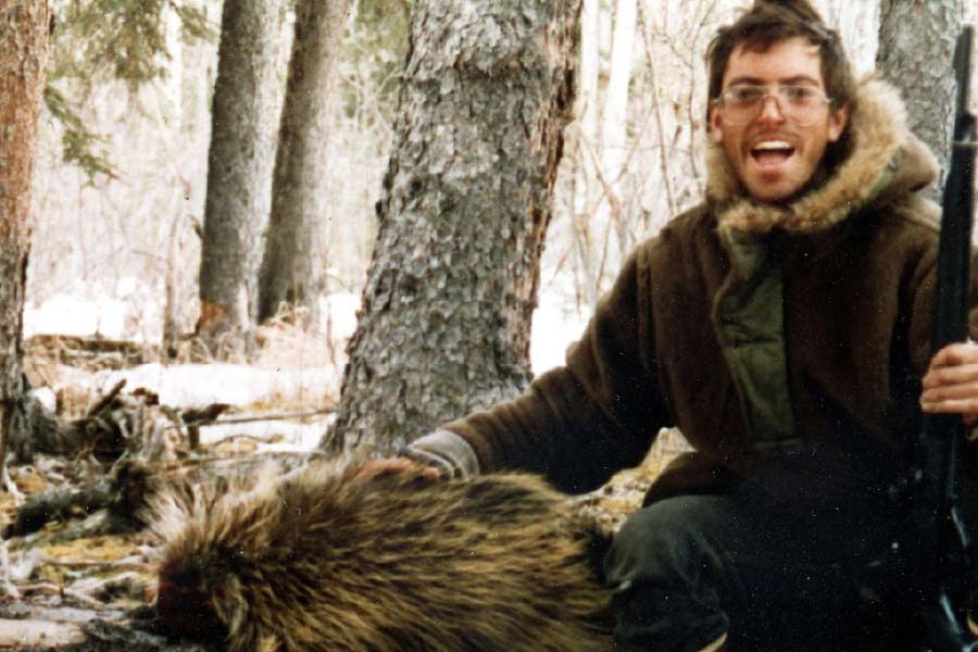 ১৯৯১ সালের গোড়ার দিকে নেভাদা ছেড়ে ক্যালিফোর্নিয়া হয়ে দক্ষিণে অ্যারিজোনা এবং তার পর ডাকোটার পথে যাত্রা শুরু করেন ক্রিস্টোফার। হাতে টাকা শেষ হয়ে যাওয়ার কারণে কিছু দিন ডাকোটার একটি কারখানায় লিফ্‌টম্যান হিসাবে কাজ করেন।