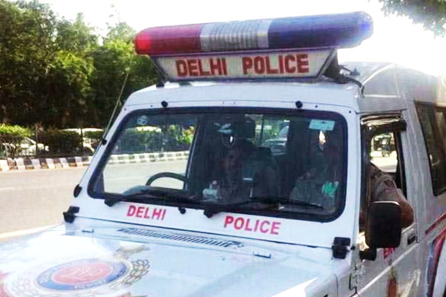 পুলিশের দলে ছিলেন সাব-ইনস্পেক্টর যোগেন্দ্র সিংহ, হে়ড কনস্টেবল পুনীত মল্লিক ও ওমপ্রকাশ দগর-সহ পুলিশ কমিশনার ধর্মেন্দ্র কুমার এবং ইনস্পেক্টর সুরেন্দ্র সিংহ। রামুকে খোঁজার জন্য পুলিশ সাদা পোশাকে নানা স্থানে তল্লাশি চালায়।