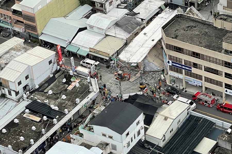 তিনটি ভূমিকম্পেরই উৎসস্থল তাইতুং কাউন্টির ১০ কিলোমিটার ভিতরে। প্রথম দু’টি কম্পনে ক্ষয়ক্ষতির পরিমাণ তেমন না হলেও রবিবার দুপুরের শেষ কম্পনে ব্যাপক ক্ষয়ক্ষতি হয়েছে বলে মনে করা হচ্ছে। 