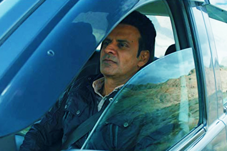 এই গাড়িতে আলাদা করে স্পিচ রিকগনিশন, পার্কিংয়ের জন্য ৩৬০ ডিগ্রি ক্যামেরা এবং টাচ কন্ট্রোল বাটন লাগানো হয়েছে।