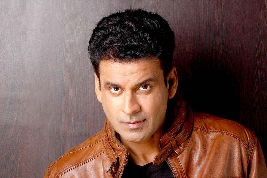 অভিনেতার সংগ্রহে রয়েছে বিএমডব্লিউ ৫ সিরিজের গাড়ি। সংবাদ সংস্থা সূত্রের খবর অনুযায়ী, ৫৫ লক্ষ টাকা দিয়ে এই গাড়িটি কিনেছেন মনোজ।