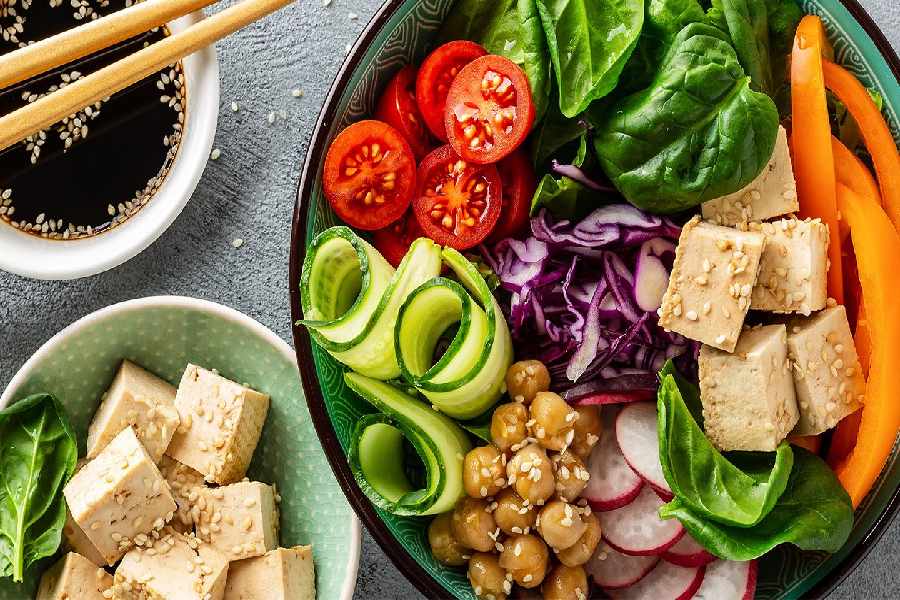 উদ্ভিজ্জ খাবার থেকেই সবচেয় বেশি প্রোটিন পাওয়া যায়। 