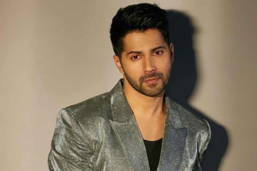 বরুণ ধাওয়ান বর্তমানে বলিউডের উপার্জনের দিক দিয়ে শীর্ষে থাকা অভিনেতাদের মধ্যে অন্যতম। কিন্তু তাঁর মনের ইচ্ছা অভিনয়ক্ষেত্রের সঙ্গে যুক্ত নয়। তিনি সারা দেশ হেঁটে ঘুরে বেড়াতে চান।