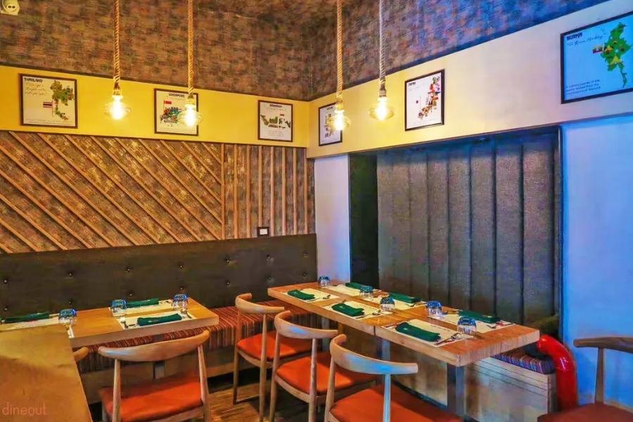 ৪. দ্য ফ্লেমিং বোল: এটি মূলত নিরামিষাশীদের জন্য রেস্তরাঁ। তবে এর খাদ্য তালিকায় অর্ধেকের বেশি খাবার মূলত ভেগান। নানা দেশের ভেগান খাবার খুঁজে পাবেন এই ঠিকানায়।