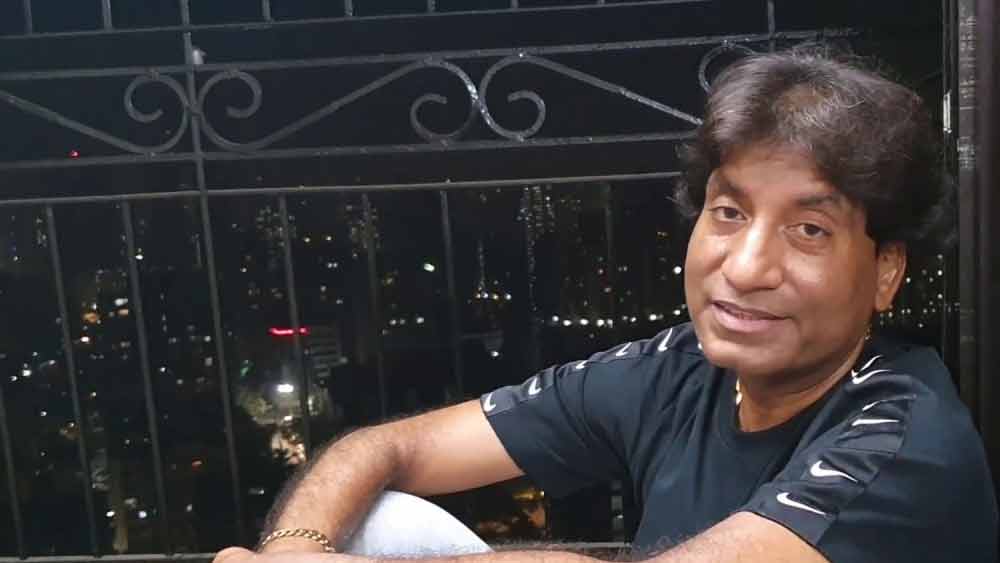 এক সাক্ষাৎকারে রাজু জানিয়েছিলেন, তিনি যখন প্রথম মুম্বই আসেন, তখন কৌতুক অভিনেতা হিসাবে তাঁকে বিশেষ পাত্তা দেওয়া হয়নি। বহু বার কানপুর চলে যাওয়ার কথাও ভেবেছিলেন তিনি। সেই সময় তিনি জনি লিভারকে দেখে তিনি সাহস পেতেন বলেও জানিয়েছিলেন রাজু।