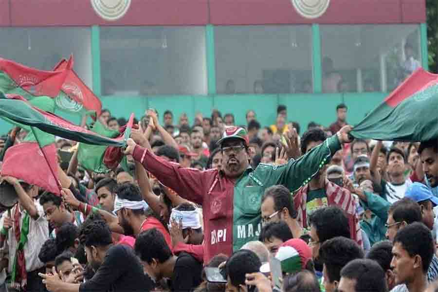 An image of Mohun Bagan Supporters