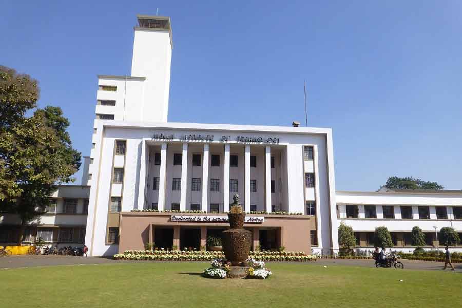 সেতুটি তৈরি করতে কারিগরি সহায়তা নেওয়া হয়েছে আইআইটি খড়গপুরের। 