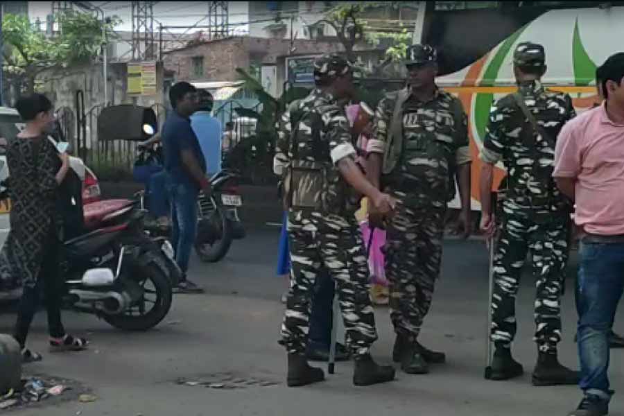 পার্ক সার্কাসে তল্লাশি চলেছে এনআইএ-র।