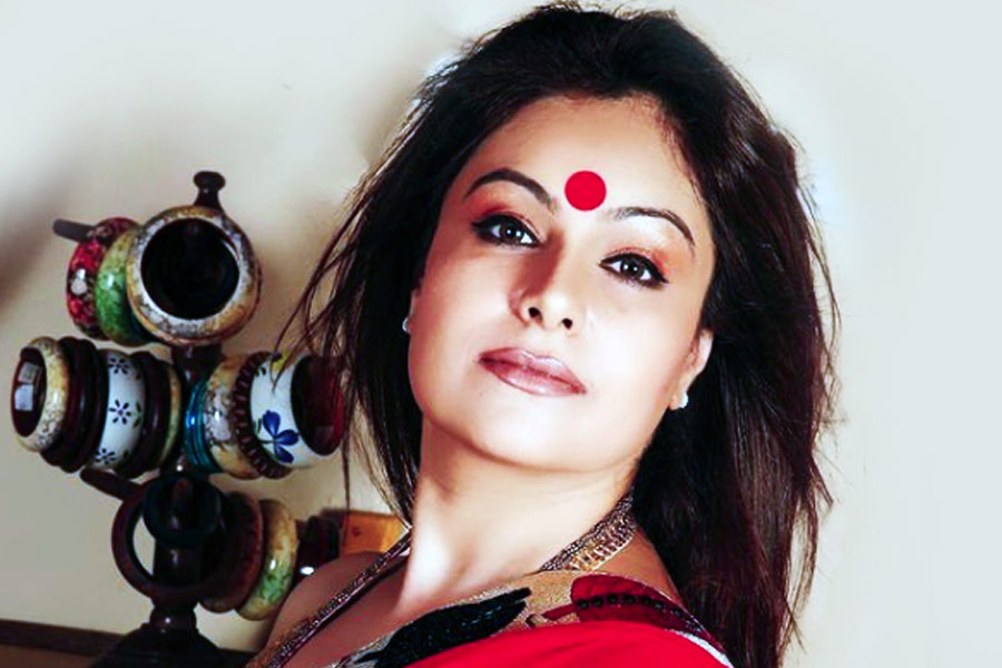 তিনি আরও জানান, ‘কুরবান’ ছবিতে কাজ করার পর তাঁর অভিনয় দক্ষতা দেখে সকলে মুগ্ধ হয়ে যান। এমনকি, ‘জো জিতা ওহি সিকন্দর’ ছবির পরিচালক মনসুর খান তাঁর অভিনয় দেখে প্রযোজক নাসির হুসেনের কাছে যান।