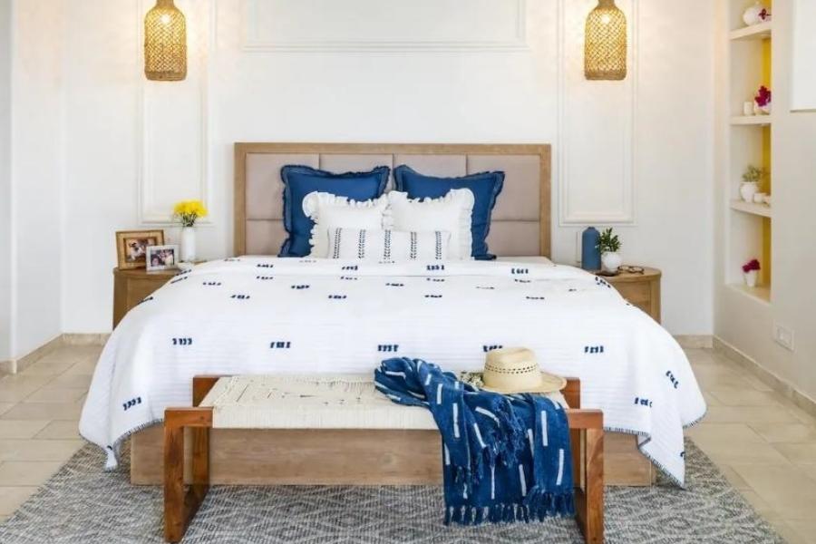 এমন অভিজাত হোটেলের ভাড়া গুনতে পকেটে টান ধরে অনেকেরই l যদিও যুবরাজের এই বাড়ির ভাড়া অত্যন্ত কম।